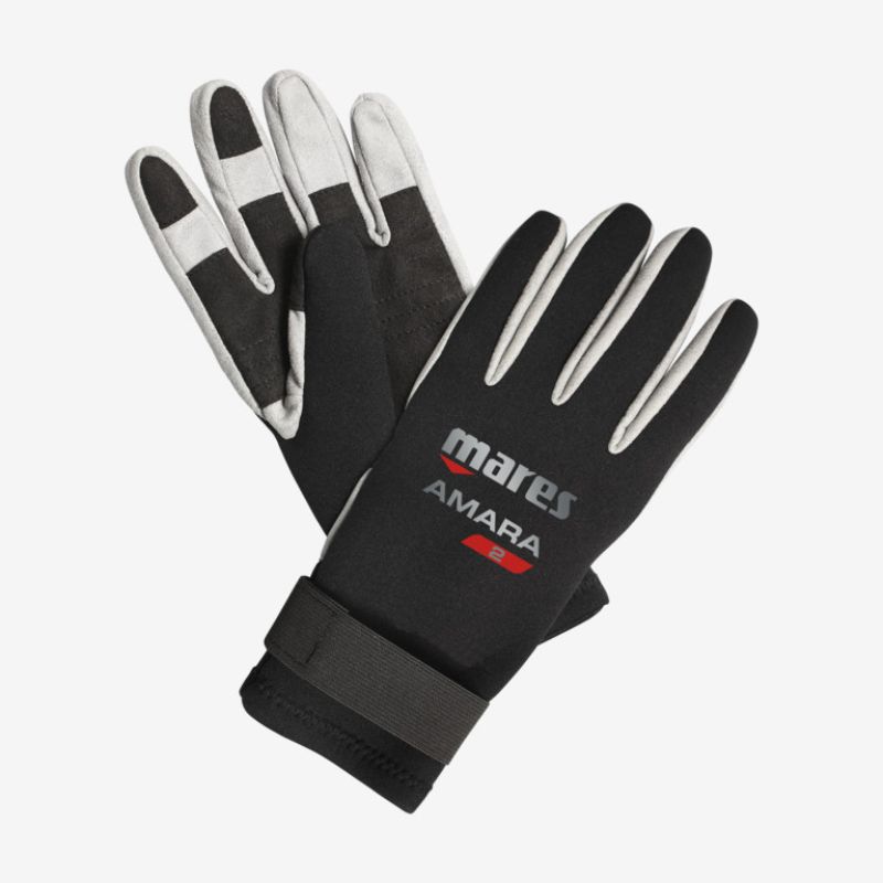 amara-gloves.jpg
